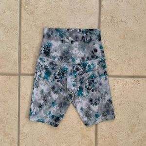 Lululemon Tuning Bike Shorts